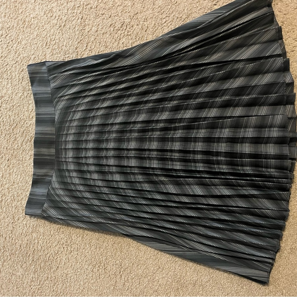 Metro Wear Striped Black A-Line Skirt
